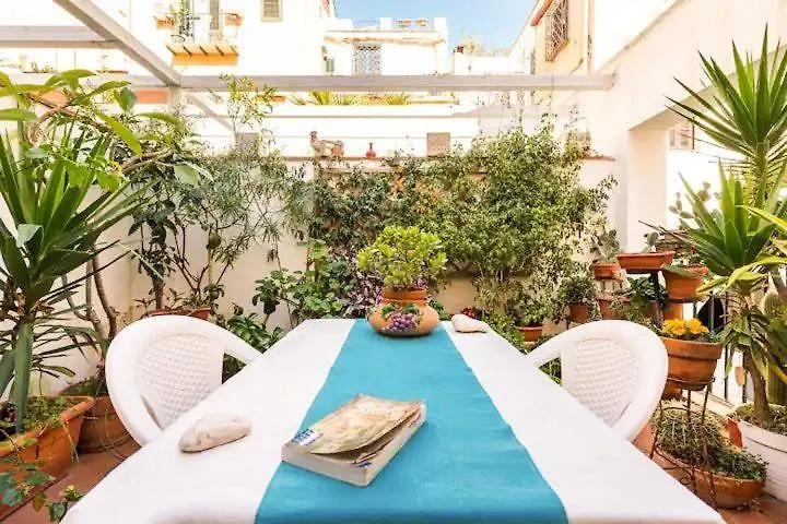 At Kalsa Quiet Flowered Terrace! Free Parking! Ideal For Remote Working! Palermo Italy