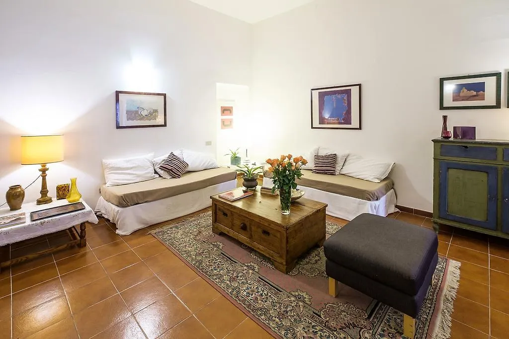 At Kalsa Quiet Flowered Terrace! Free Parking! Ideal For Remote Working! Palermo 0*,  Italy