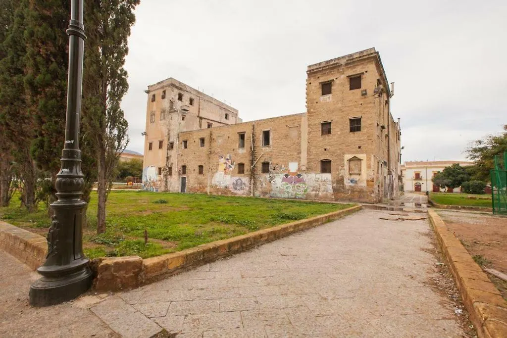 At Kalsa Quiet Flowered Terrace! Free Parking! Ideal For Remote Working! Palermo 0*,